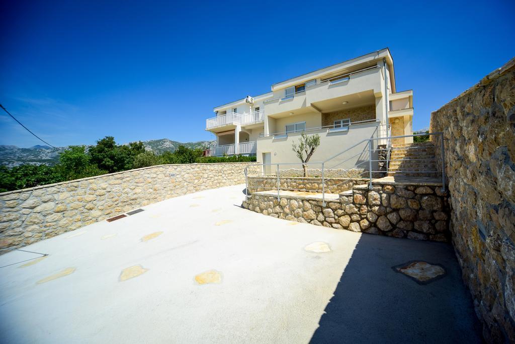 Apartments Villa Perla Rovanjska Zewnętrze zdjęcie