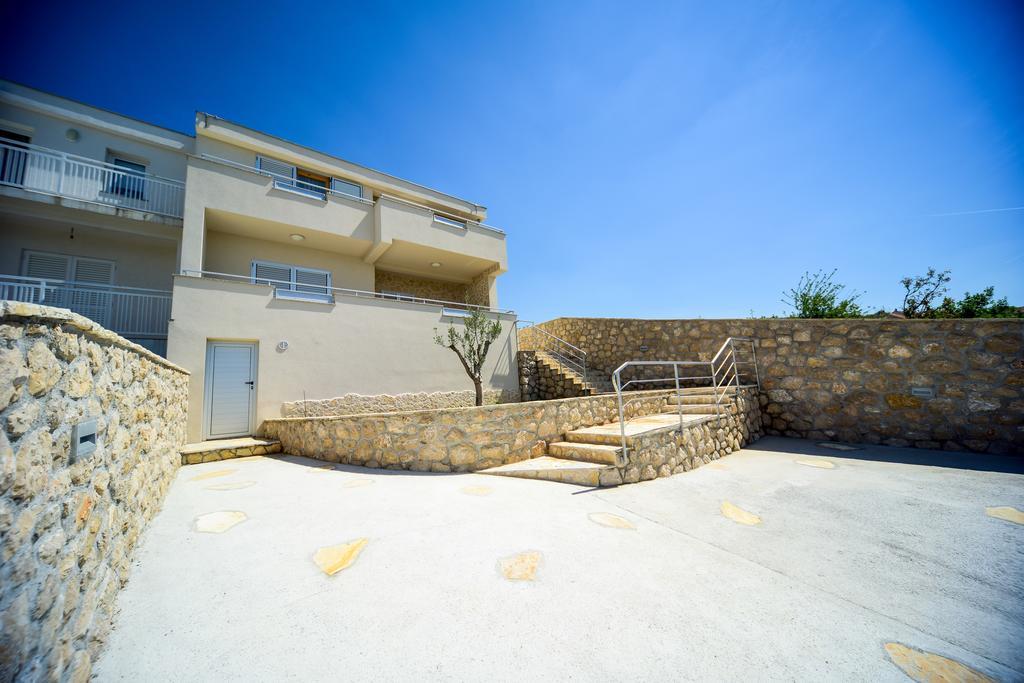Apartments Villa Perla Rovanjska Zewnętrze zdjęcie
